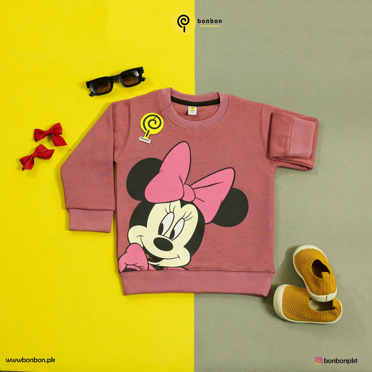 Minnie bubble gum sweatshirt