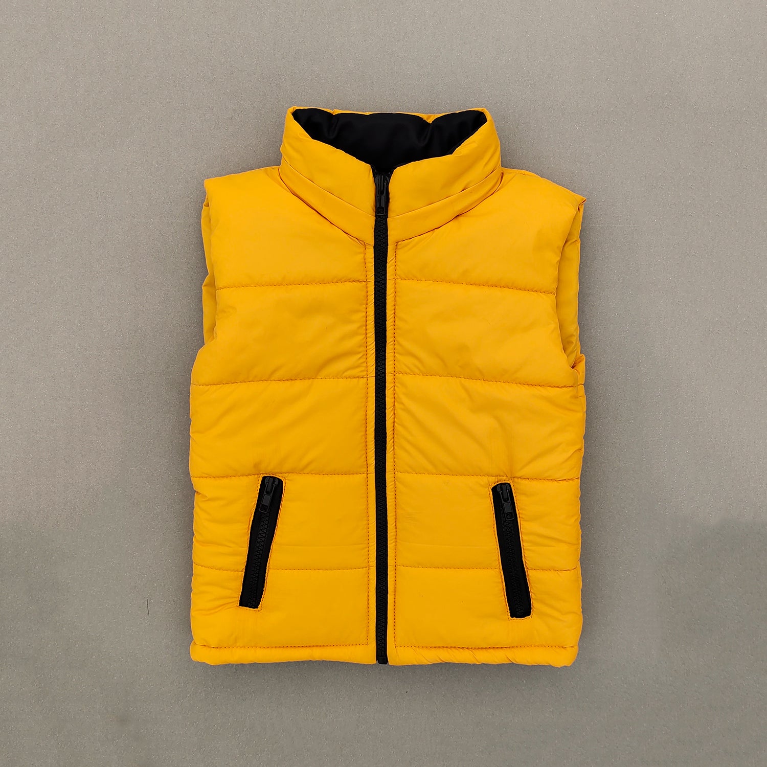 Yellow & Black Sleeveless Puffer Jacket